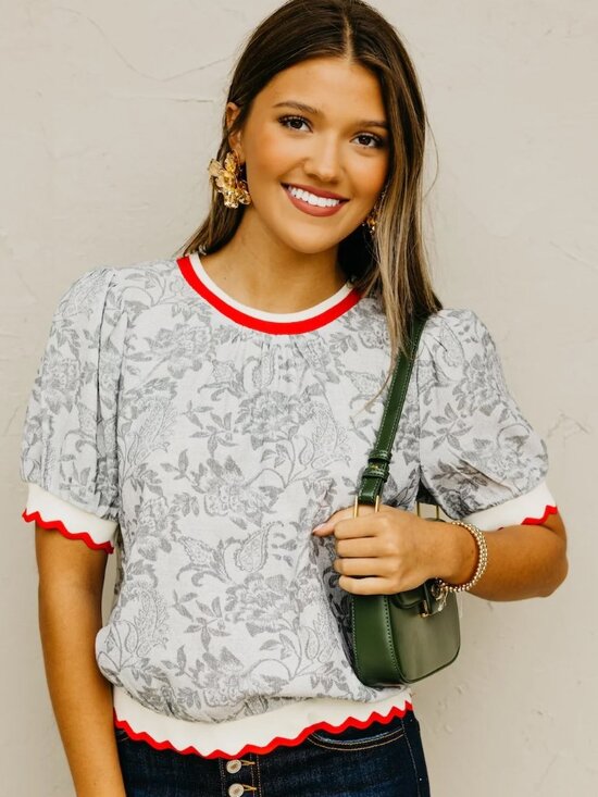 Voy Tops - Floral Scallop Hem Contrast Top